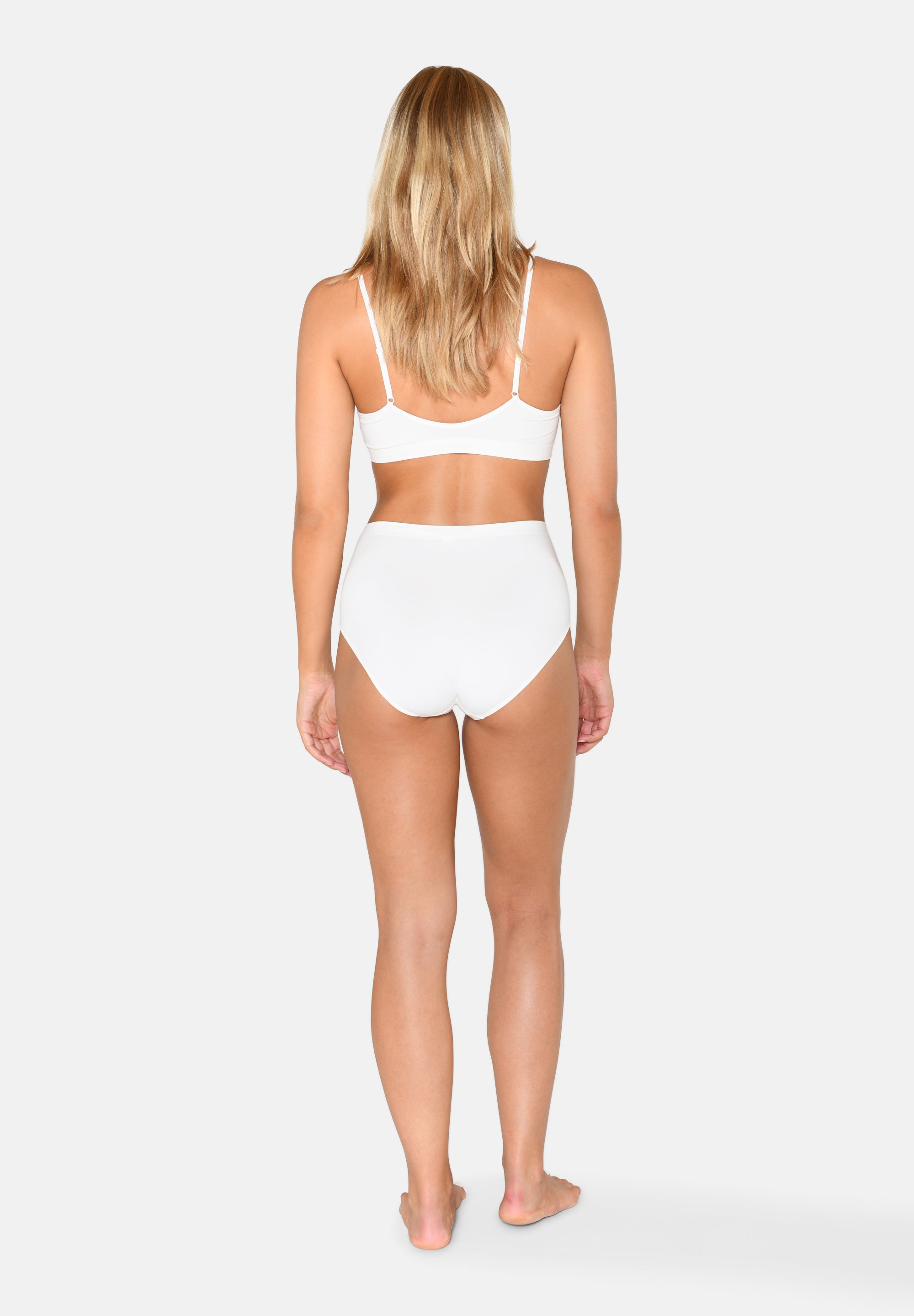 Bamboo Seamless Maxi Brief, White